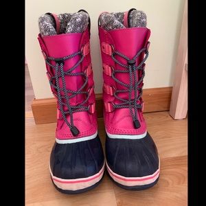 Sorel pink snow boots